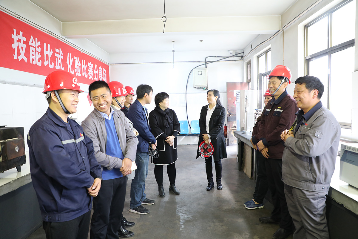 ͭұ����߽조ͬ�˱������ܱ��仯�������